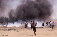 イスラエルの攻撃に逃げ惑う人々
