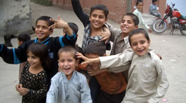 アフガンのワンパク坊主たち