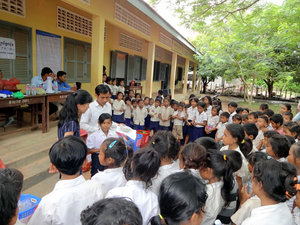 これは腐るゴミ？<br/>腐らないゴミ？質問コーナーは盛り上がります。