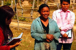 私たちの訪問に好意的な農家もいればそうでない農家もいます。