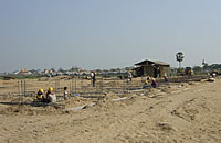 教室の建物で基盤工事70％進捗