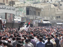 先週の金曜日には多くの人がデモに参加したが、、、