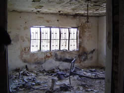 民家も攻撃された