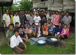 アサポン郡で参加者記念撮影