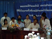 カムアン県プロジェクト終了式にて