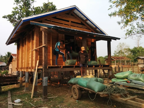 記帳して運び入れていきます。