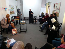 教師のトレーニングの様子。