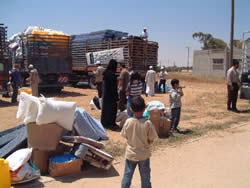 食糧や牛乳がラファに届いた