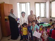 写真1:幼稚園の様子（2004年9月6日、軍事侵攻の約3週間前）