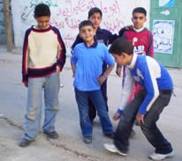 ベイトジブリン難民キャンプの子どもたちも元気