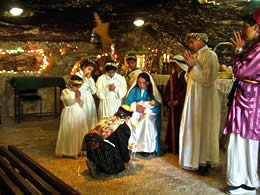 ミサでの劇の様子