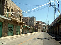 この通りも、数年前までは人で賑わっていた