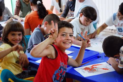 ズフール・センターのサマー・プログラム初日。初日から子どもたちは元気いっぱいです。