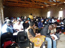 村の小さな教会を借りて、説明会を実施しました 