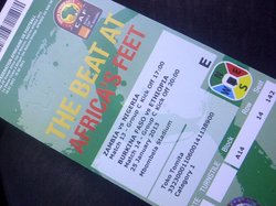 大会チケット。大手スーパーチェーン「SPAR」でしか手に入らない。