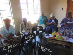 みんなで工作中。