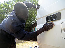 手作業で心をこめて