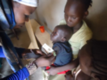 南コルドファン州でJVCが支援した診療所。州保健省により、避難民・地域住民の子どもの栄養状態のチェックと栄養食の提供が実施されている。