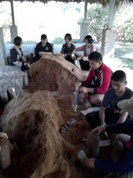 中学生が手伝いに来てくれます