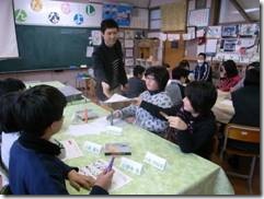 紙にアイデアを書いてみよう