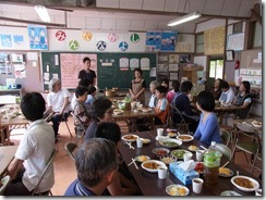 昼食会の前に挨拶をしてくれた仮設住宅の住民の方