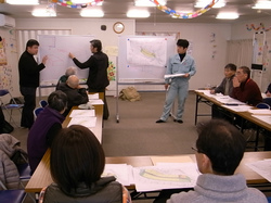 小々汐の住宅相談会の一コマ