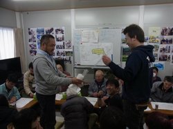 梶ヶ浦の抽選会の様子。JVC山崎が立会人を務めた