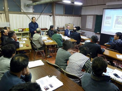 高知視察報告会の様子