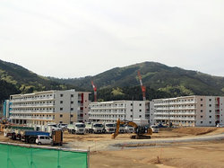 現在建設中の鹿折地区災害公営住宅（2016年5月6日現在）