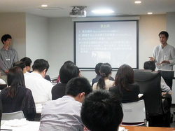 5月23日の報告会の様子