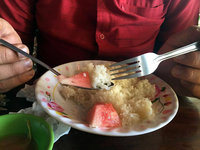 スイカ×ご飯！カンボジアではポピュラーな食べ方だそうです