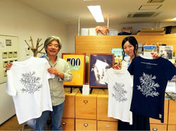 ラインのきれいな女性用も大人気でした（右：並木が持っているもの)