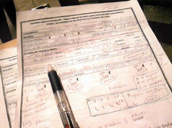 調査の時に使っていたシート。文字が読めない人も多いため、誰でもわかるように記号を使うなどの工夫がされています