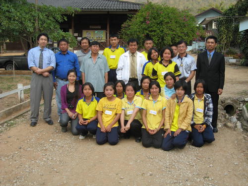 2008年、山あいの中学校で、教員同士のネットワーク構築を通じて環境教育の普及を模索していた際の一コマ（Link活動当時）